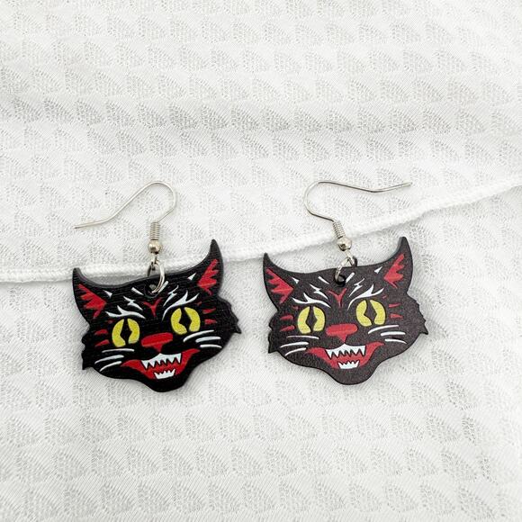 Spooky Black Cat Earrings, Witchy Jewelry, Black Cat Earrings, Witchy Earrings - Picture 1 of 4